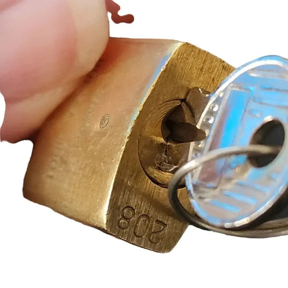 Rare Authentic Vintage # 208 Louis Vuitton Padlock and Key w/ Unbranded Bracelet - Picture 7 of 7